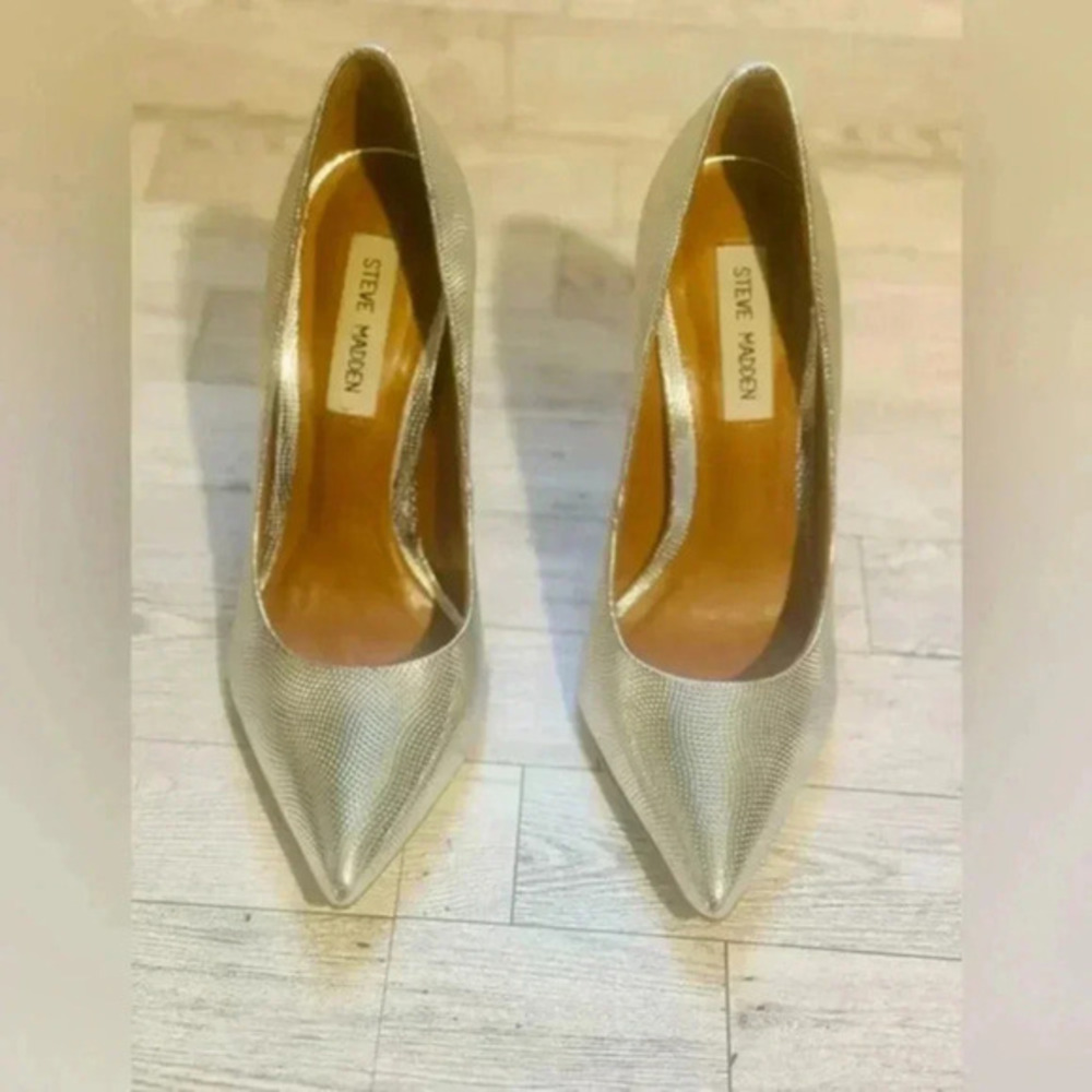 Steve Madden Silver Heels